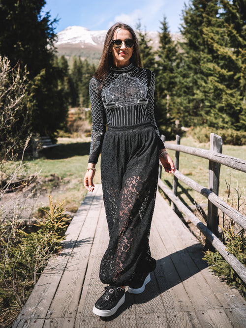 Spitzenhose „Noir Muse“