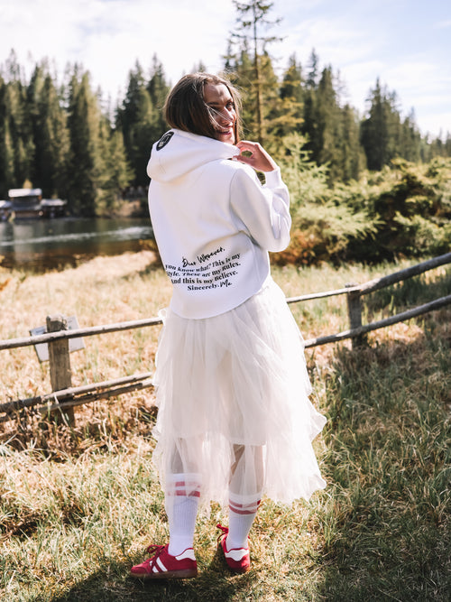 Cropped Hoodie „Less Drama More Bubbles“