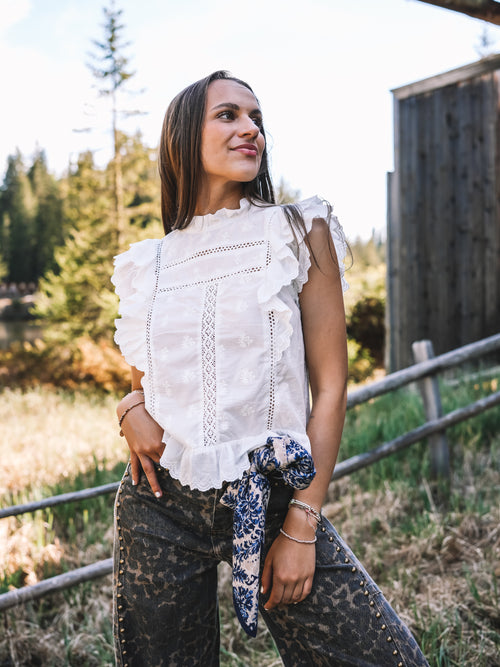 Spitzeblüschen „White Couture“