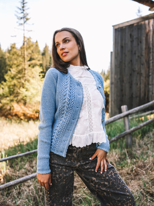 Strickjacke „Alpine Sky“