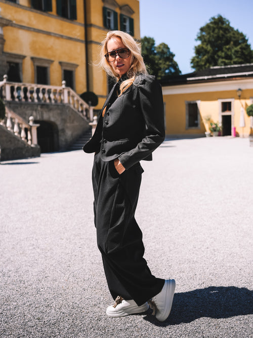 Blazer "Alpine Black Affair“