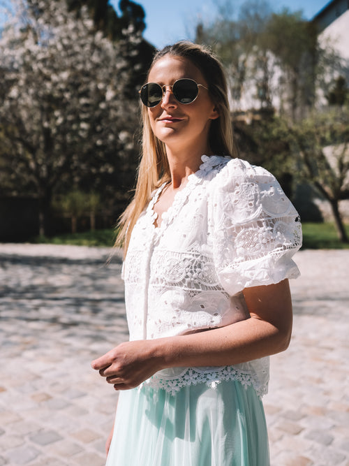 Spitzenjäckchen „Lace Whisper“
