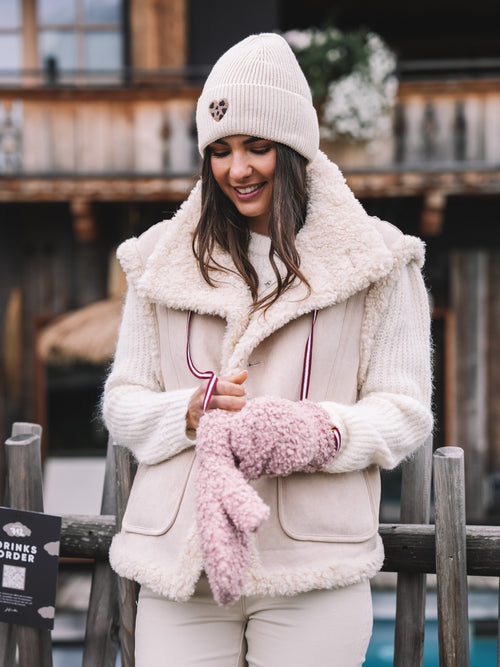 Fake Fur Wendeweste "Herzenswärme"