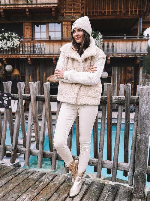 Fake Fur Wendeweste "Herzenswärme"