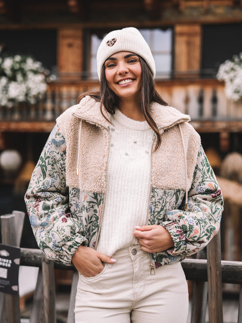 Teddy Jacke "Chalet Romance"