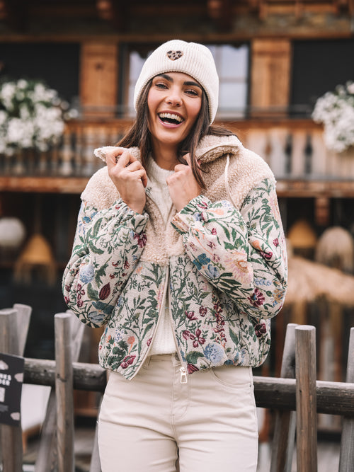 Teddy Jacke "Chalet Romance"