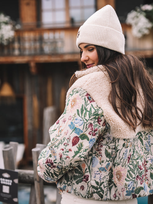 Teddy Jacke "Chalet Romance"