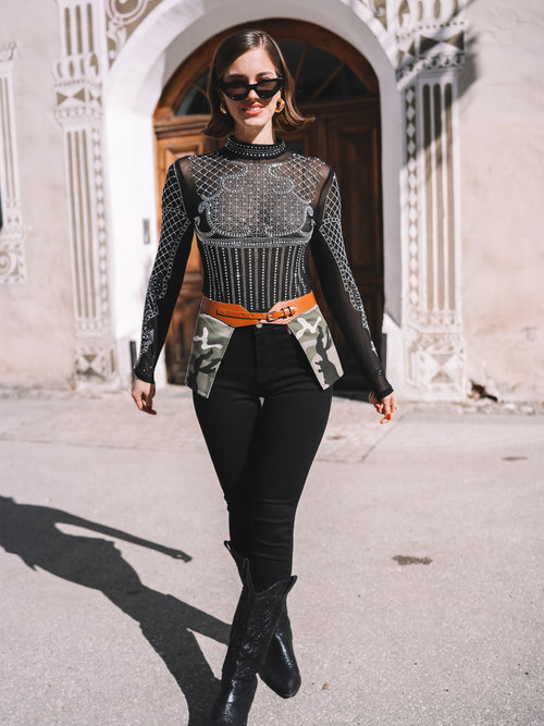 Body „Rebellin der Berge“