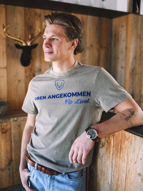 T-Shirt „Peak Status“