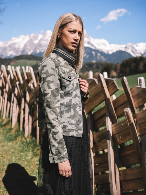 Jeansjacke „Goldrebellin"