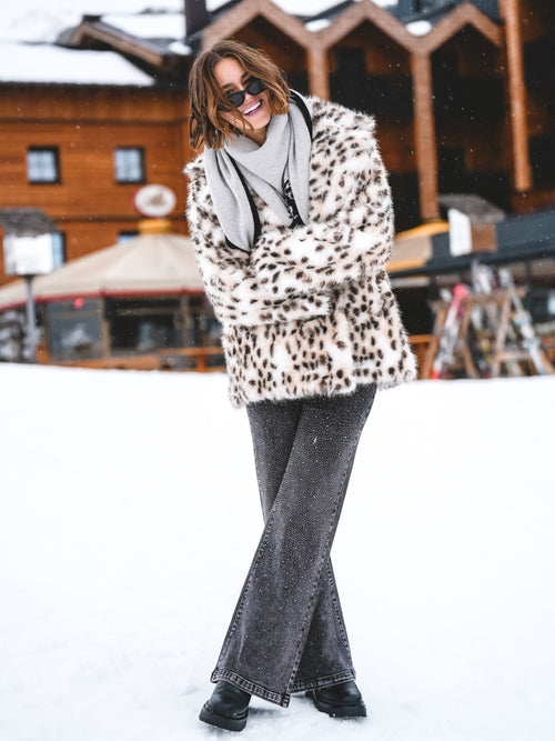 Kunstpelzmantel „Ice Leopard Allure“