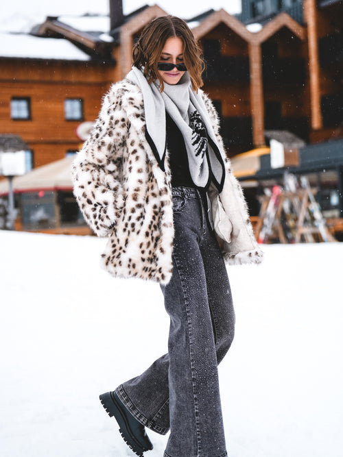 Kunstpelzmantel „Ice Leopard Allure“