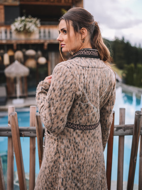 Mantel „Wild Charm“