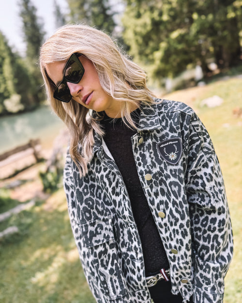 Oversized Jeansjacke „Leopard Grace“ - grau