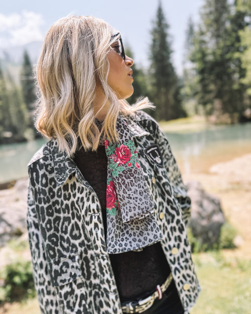 Tuch „Leo Flowers“