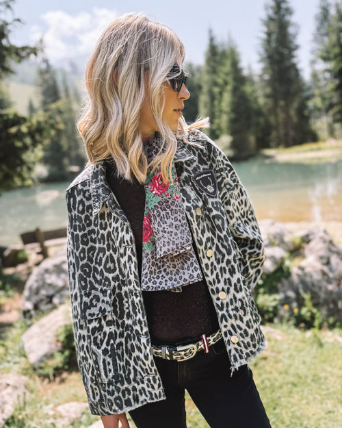 Oversized Jeansjacke „Leopard Grace“ - grau