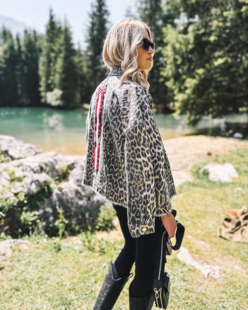 Oversized Jeansjacke „Leopard Grace“ - braun