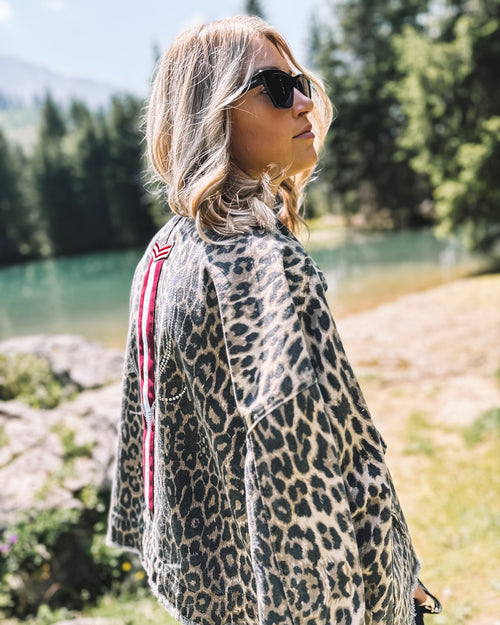 Oversized Jeansjacke „Leopard Grace“ - braun