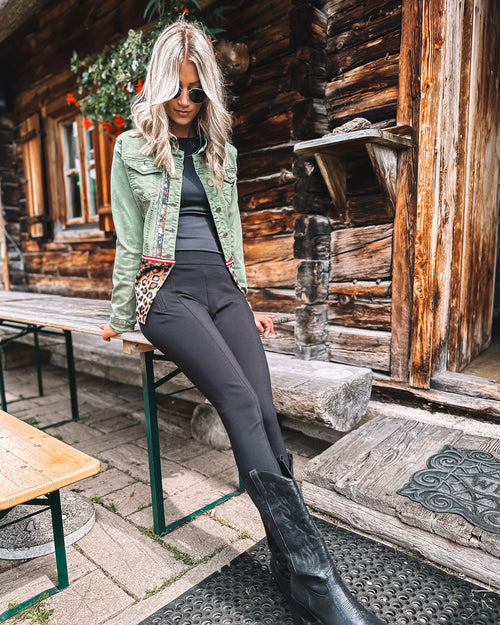 Jeansjacke "Wilde Anmut"