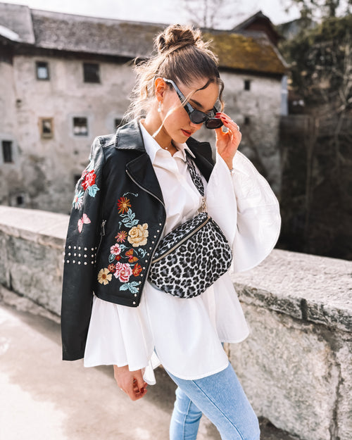 Tasche „Black Leo Queen“