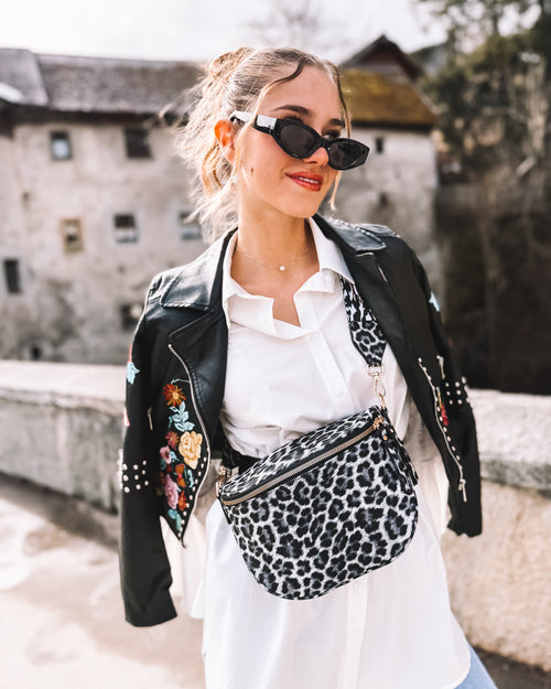 Tasche „Black Leo Queen“