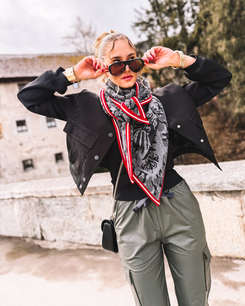 "Peak Plush" Stricktuch