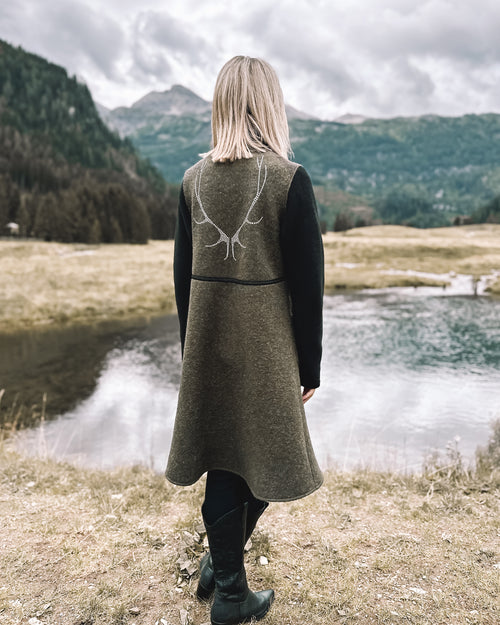 "Alpine Glanzpracht" Mantel