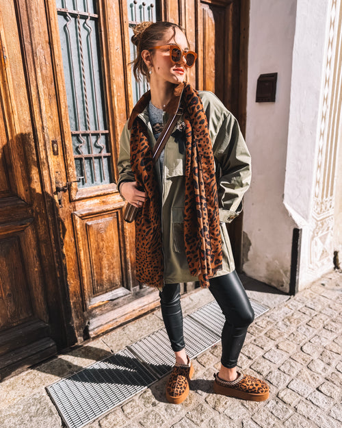 Leopardenschal "Walk in the Park"