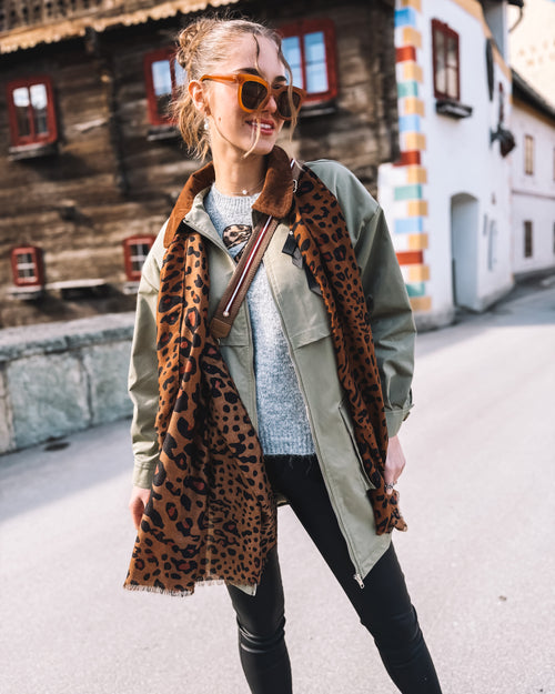 Leopardenschal "Walk in the Park"