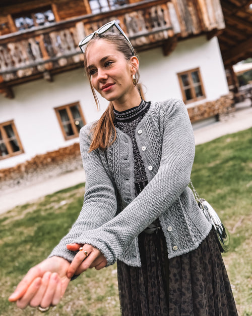 Strickjacke „Almzeit“