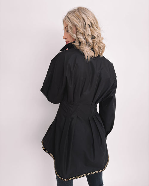 "Sophisticated Charm" Bluse