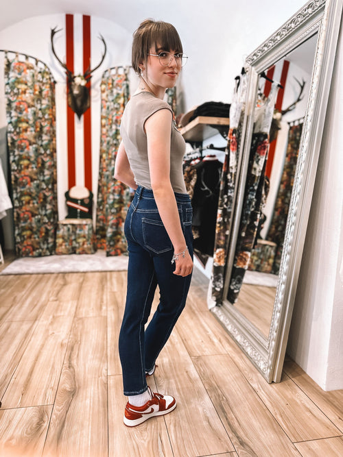 "Cozy Retreat" Mom Jeans