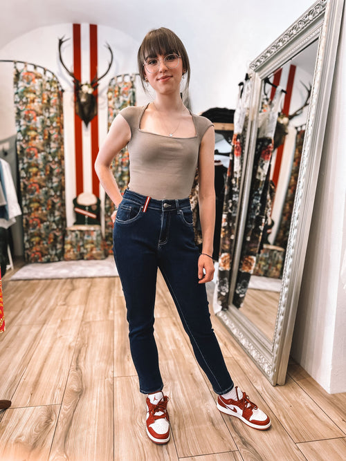 "Cozy Retreat" Mom Jeans