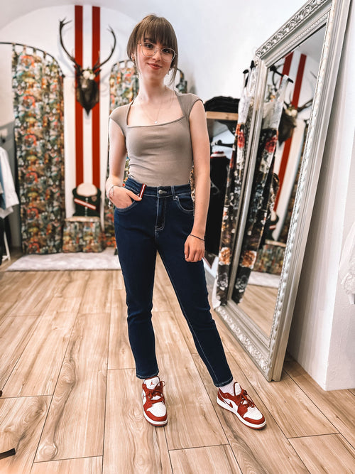 "Cozy Retreat" Mom Jeans