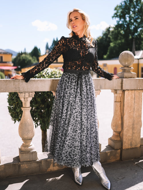 Spitzenbluse „Elegance Noir“