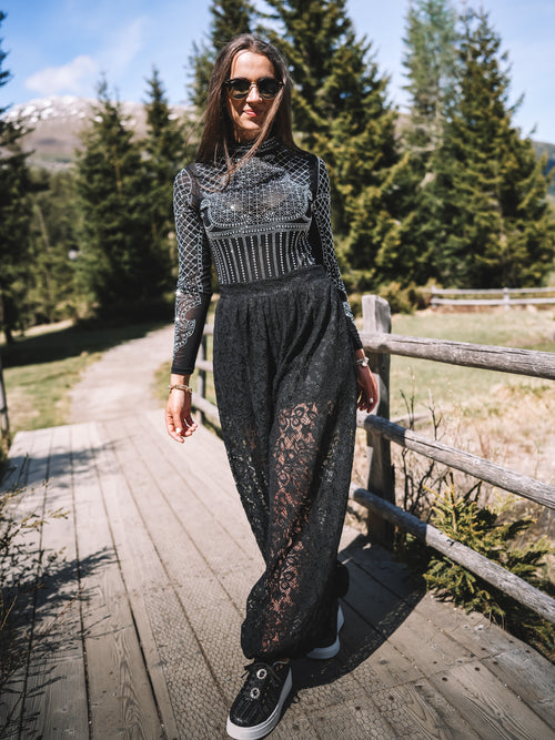 Spitzenhose „Noir Muse“