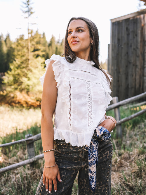 Spitzeblüschen „White Couture“