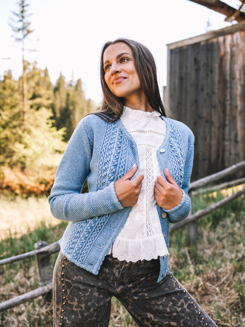 Strickjacke „Alpine Sky“