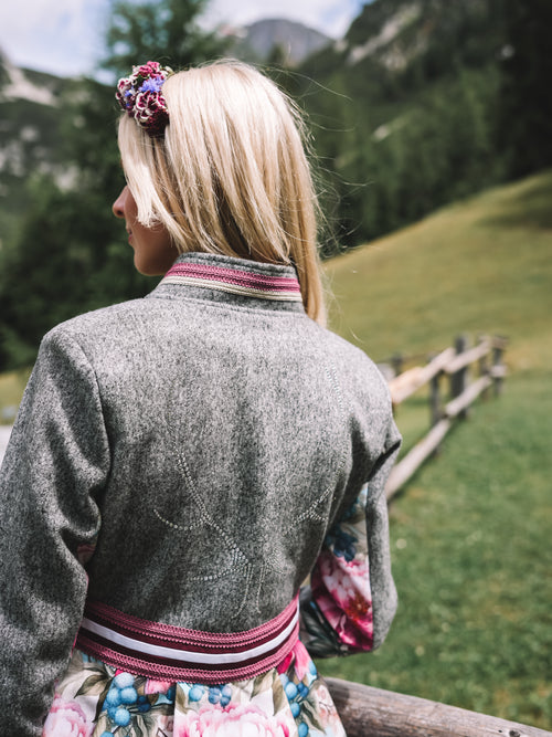 Blazer „Wilde Bergrose“