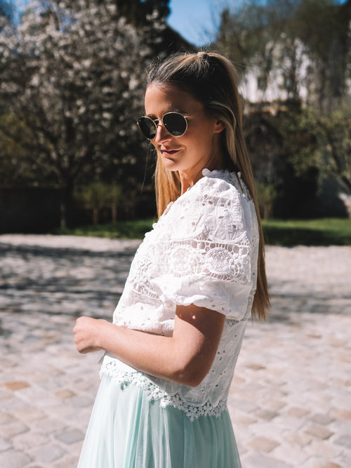 Spitzenjäckchen „Lace Whisper“
