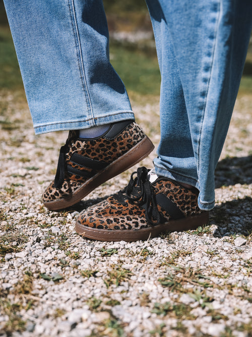 Sneakers „Leopard Society“