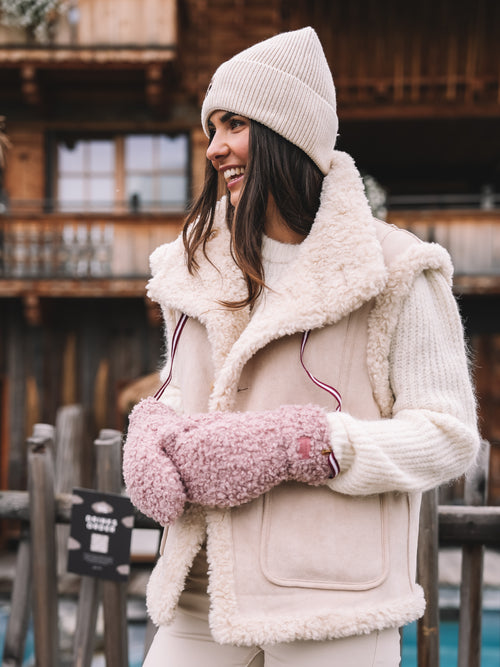 Fake Fur Wendeweste "Herzenswärme"