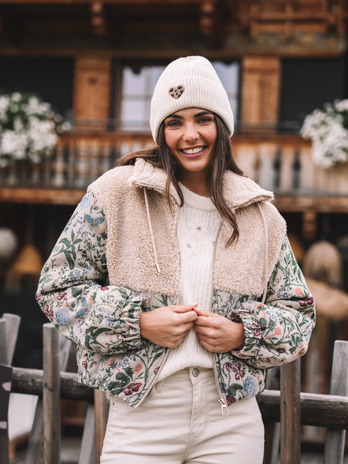 Teddy Jacke "Chalet Romance"