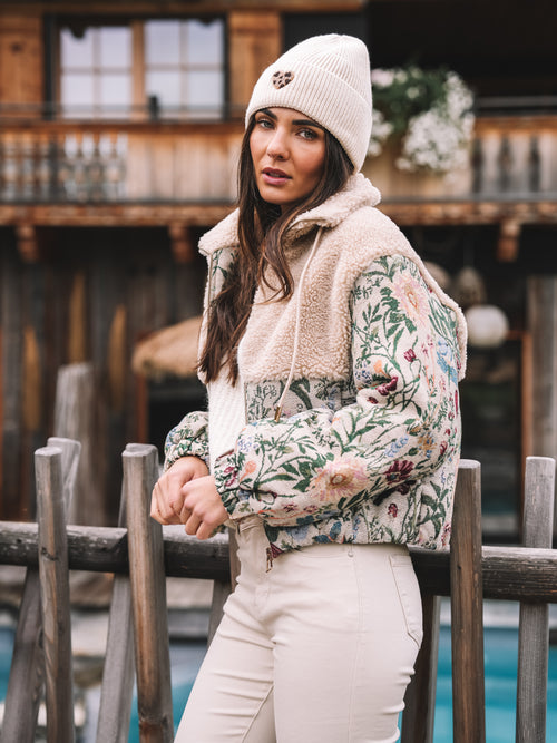 Teddy Jacke "Chalet Romance"
