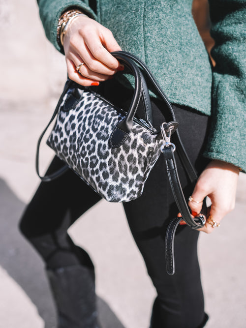 Tasche "Black Leo Twist"
