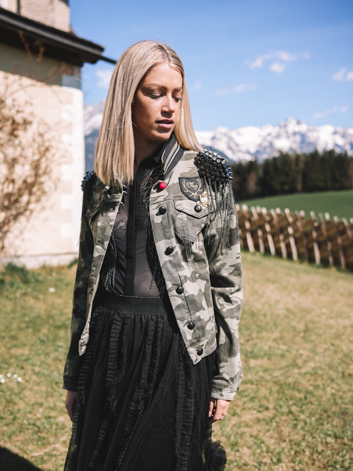 Jeansjacke „Goldrebellin" (mit Schulterklappen)