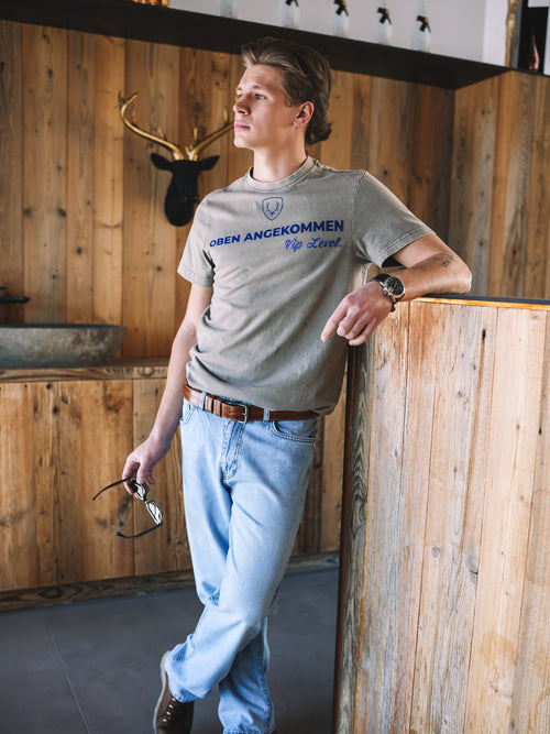 T-Shirt „Peak Status“