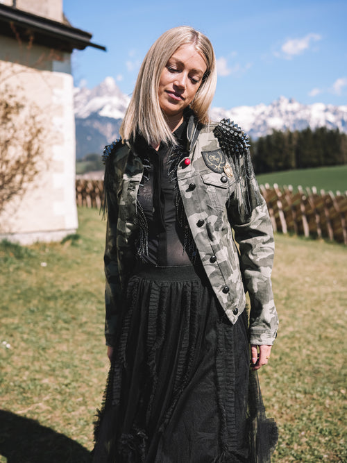 Jeansjacke „Goldrebellin" (mit Schulterklappen)