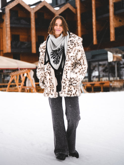Kunstpelzmantel „Ice Leopard Allure“