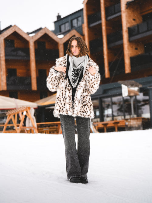 Kunstpelzmantel „Ice Leopard Allure“